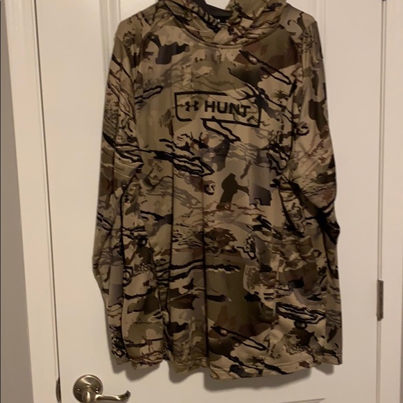 under armour camouflage sweatshirt
